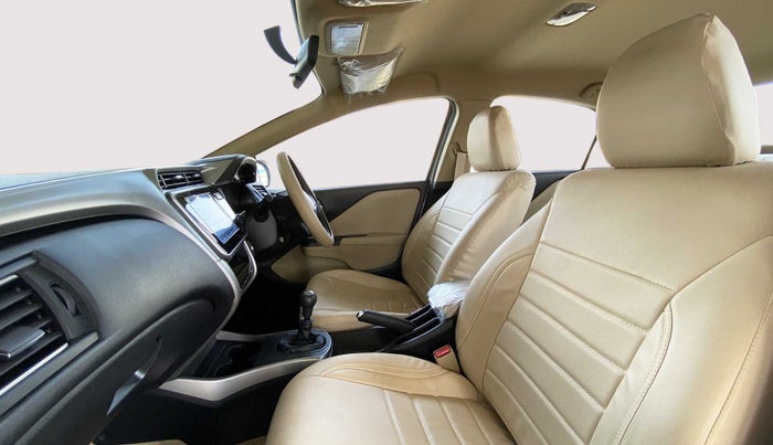 2022 Honda City V MT PETROL, Petrol, Manual, 1,709 km, Right Side Front Door Cabin