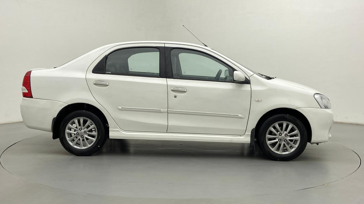 2011 Toyota Etios VX, Petrol, Manual, 86,258 km, Right Side View