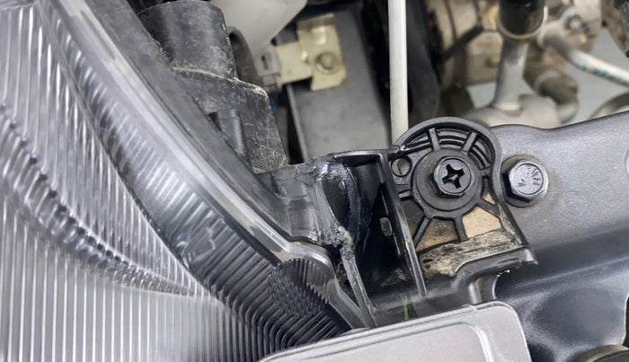 2021 Maruti Baleno ZETA PETROL 1.2, Petrol, Manual, 3,723 km, Right headlight - Clamp has minor damage