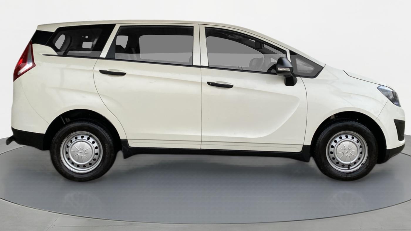 2019 Mahindra MARAZZO M2 8 STR, Diesel, Manual, 7,272 km, Right Side View