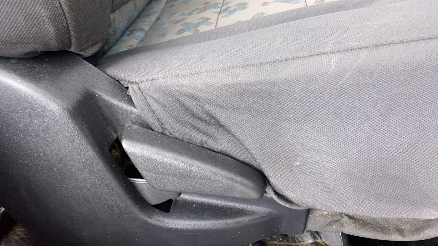 2019 Datsun Go Plus T, Petrol, Manual, 14,128 km, Driver Side Adjustment Panel
