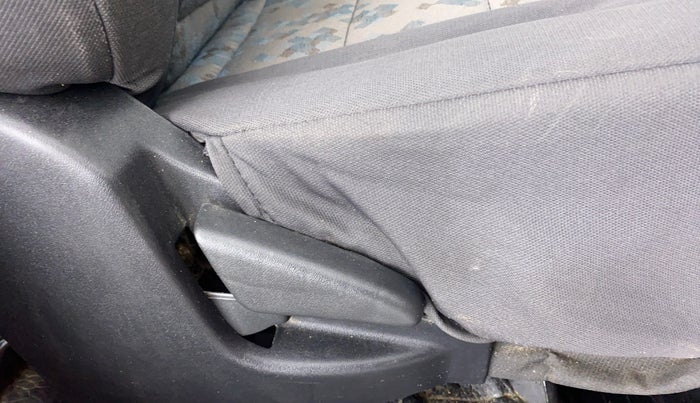 2019 Datsun Go Plus T, Petrol, Manual, 14,128 km, Driver Side Adjustment Panel