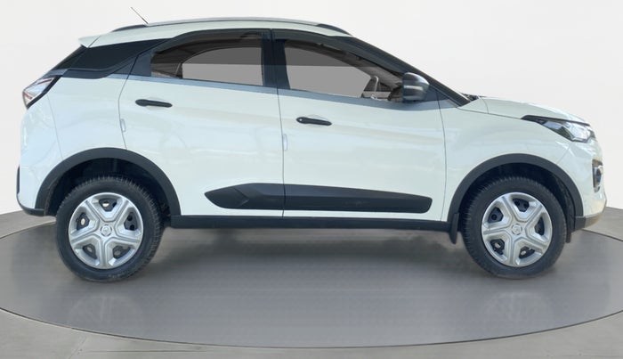 2020 Tata NEXON XM 1.5, Diesel, Manual, 60,258 km, Right Side View