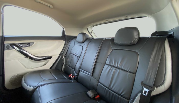 2021 Tata NEXON XZA + 1.2 PETROL A/T, Petrol, Automatic, 5,685 km, Right Side Rear Door Cabin