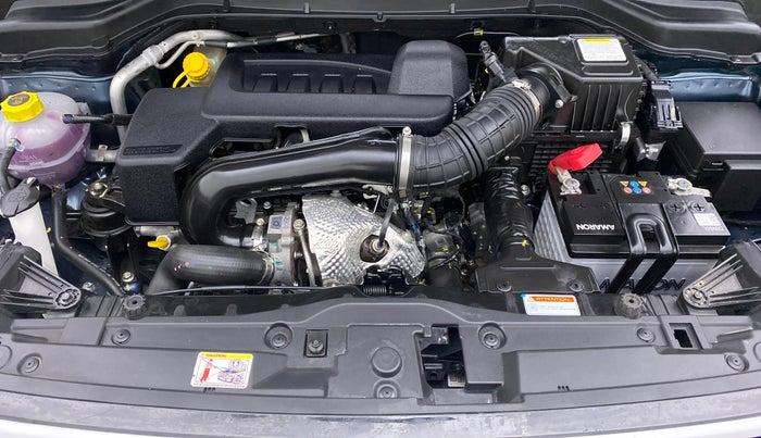 2022 Mahindra XUV300 W6 AT, Diesel, Automatic, 4,486 km, Open Bonet