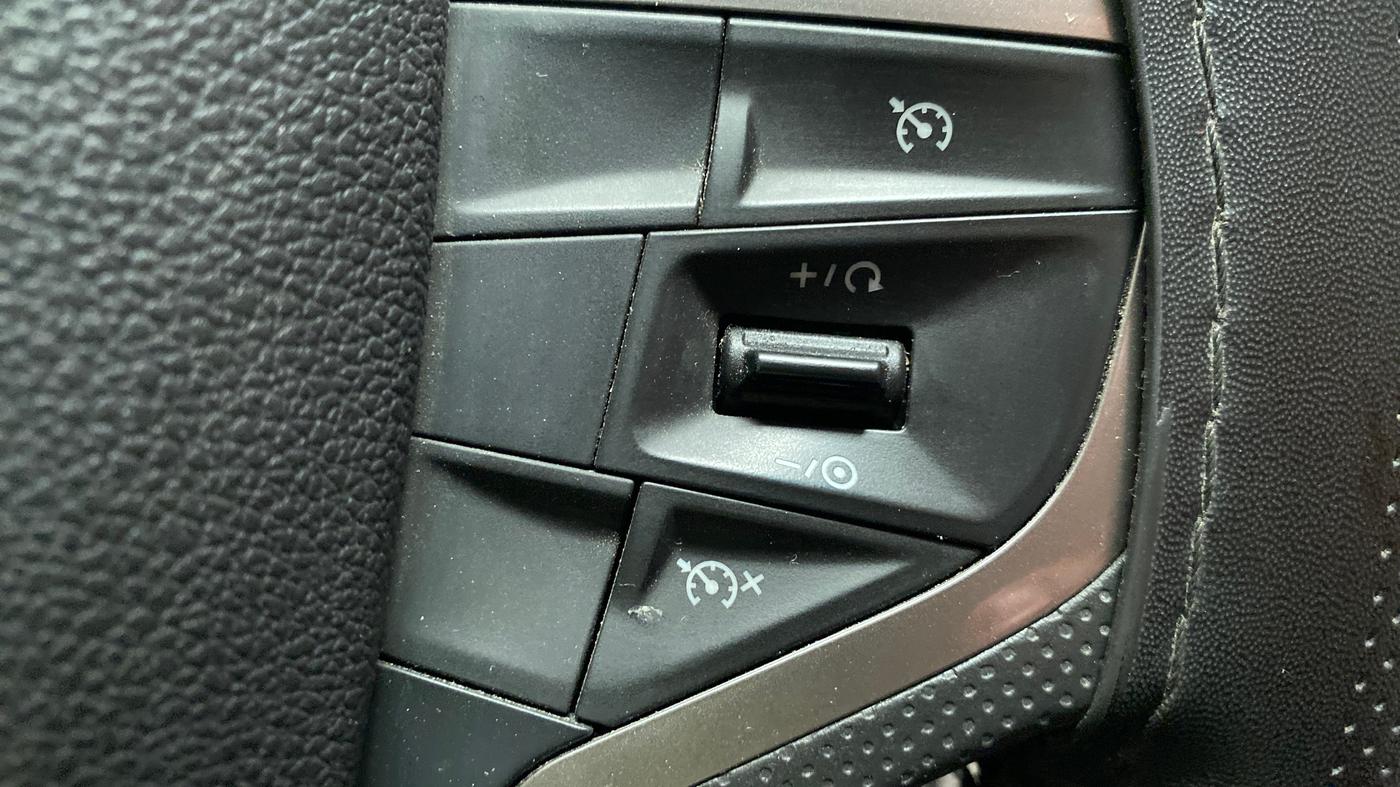 2021 Tata Safari XTA + 2.0 KRYOTEC, Diesel, Automatic, 10,659 km, Adaptive Cruise Control