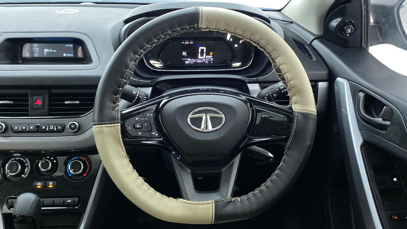 2021 Tata NEXON XMA SUNROOF 1.2 RTN, Petrol, Automatic, 8,956 km, Steering Wheel Close Up