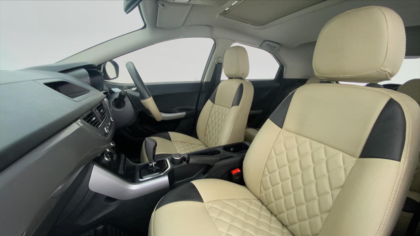 2021 Tata NEXON XMA SUNROOF 1.2 RTN, Petrol, Automatic, 8,956 km, Right Side Front Door Cabin
