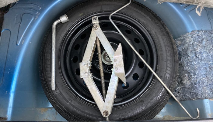 2013 Toyota Etios Liva V, Petrol, Manual, 86,000 km, Spare Tyre