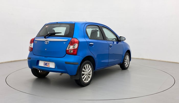 2013 Toyota Etios Liva V, Petrol, Manual, 86,000 km, Right Back Diagonal