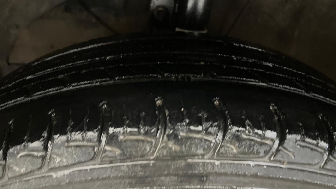 2016 Maruti Baleno SIGMA PETROL 1.2, Petrol, Manual, 40,075 km, Left Front Tyre Tread