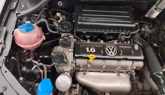 2016 Volkswagen Vento HIGHLINE 1.6 MPI, Petrol, Manual, 74,659 km, Engine View - Right