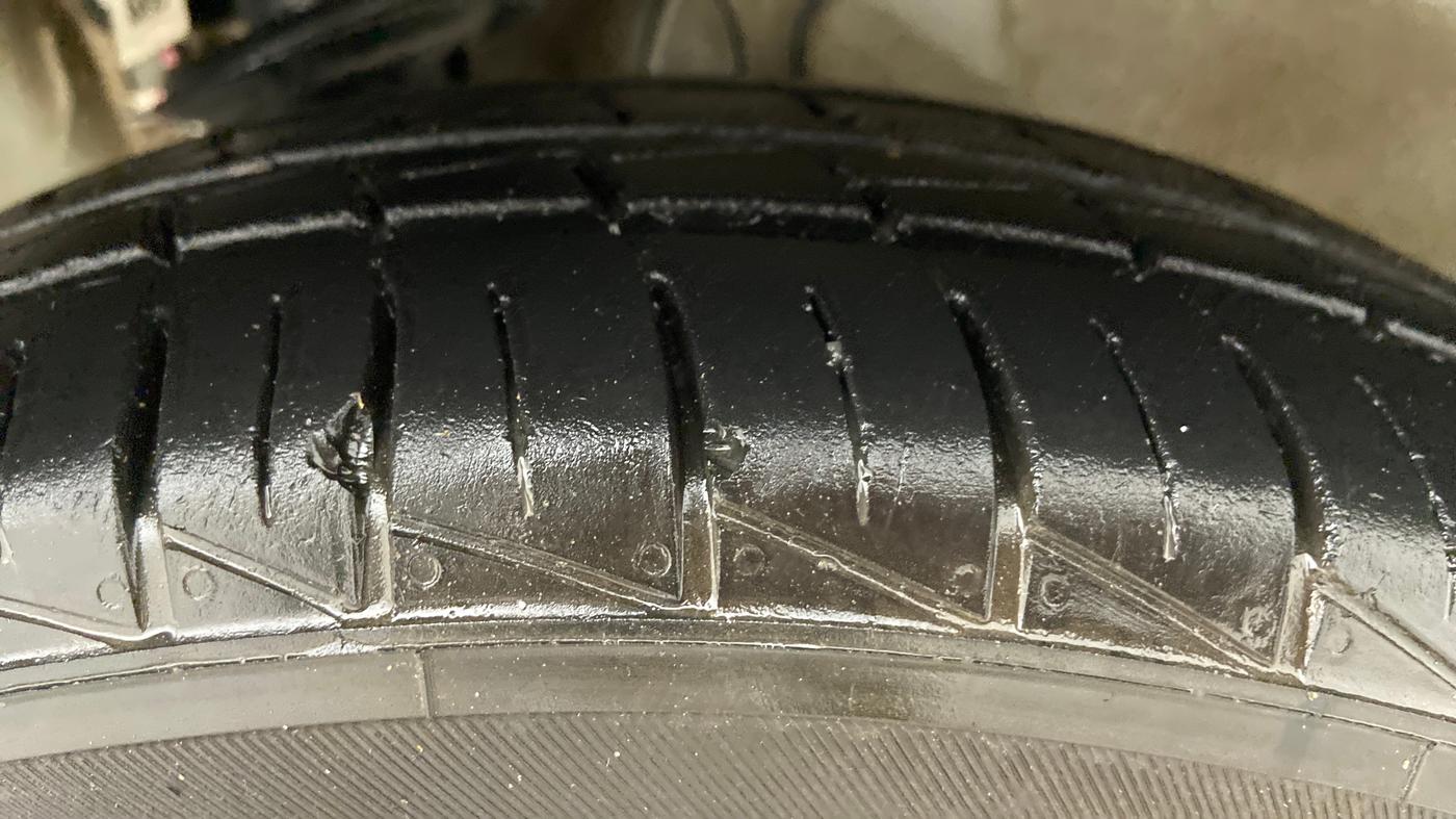 2021 Maruti Alto VXI, Petrol, Manual, 11,800 km, Right Front Tyre Tread