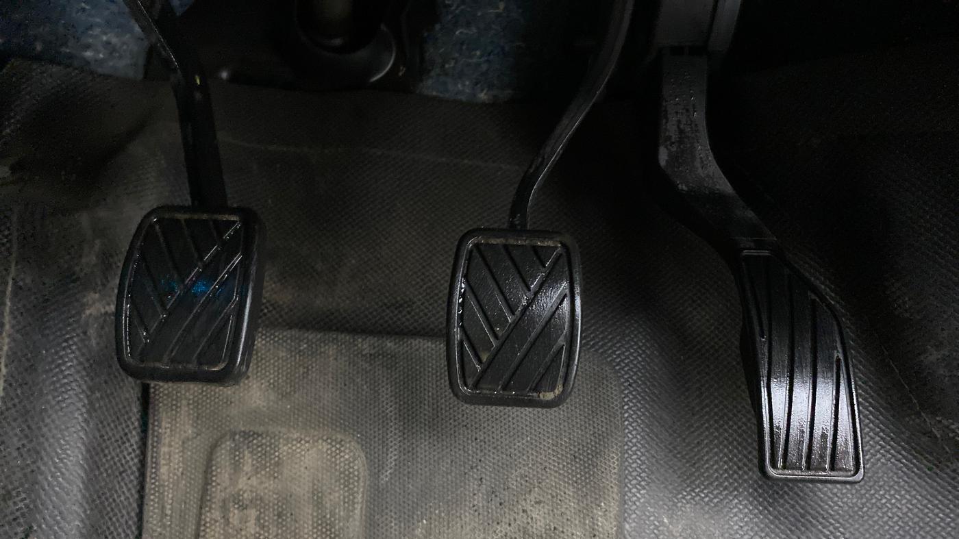 2022 Maruti BREZZA ZXI SMART HYBRID , Petrol, Manual, 8,946 km, Pedals