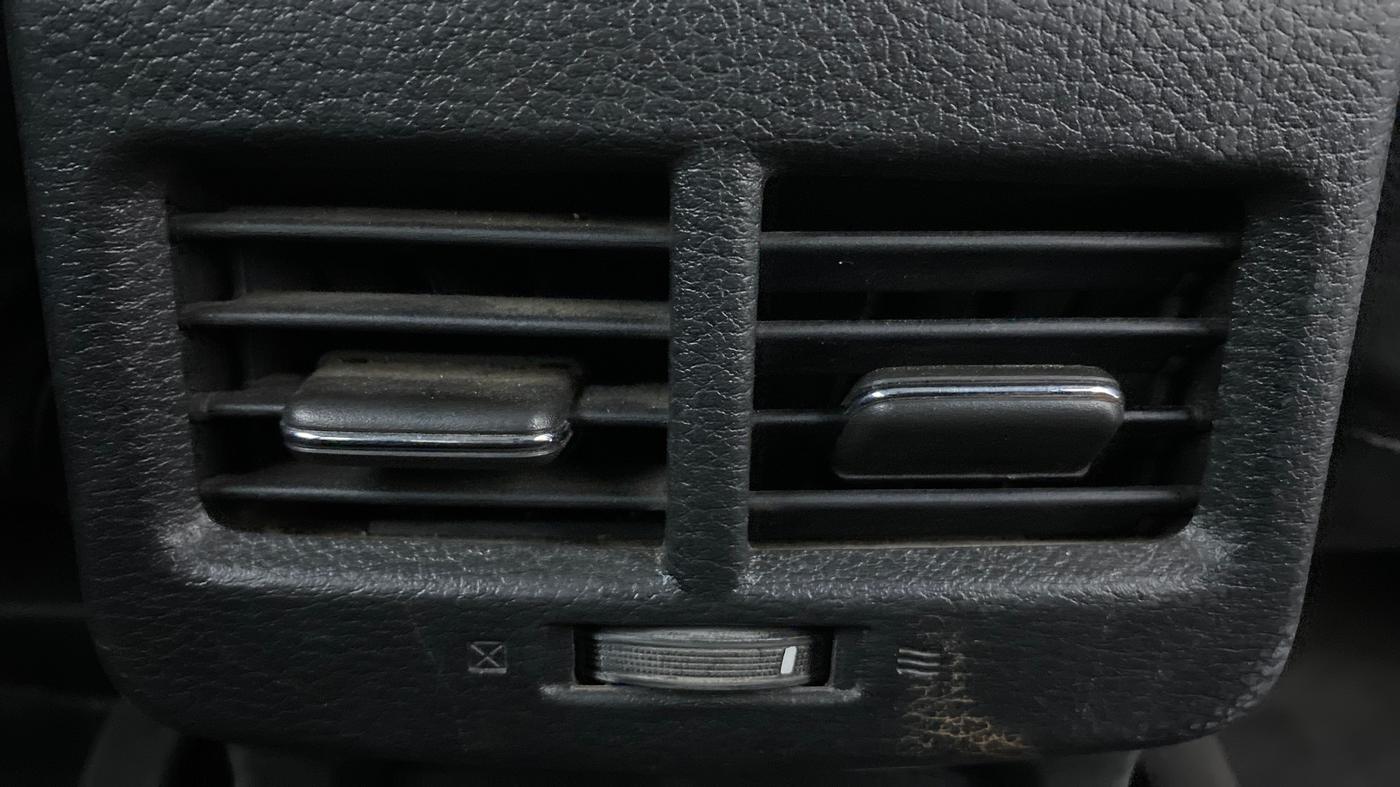2022 Maruti BREZZA ZXI SMART HYBRID , Petrol, Manual, 8,946 km, Rear AC Vents