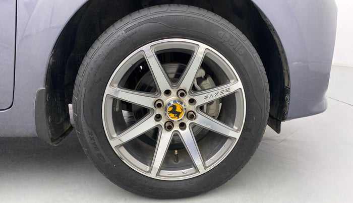 2018 Hyundai Grand i10 SPORTZ 1.2 KAPPA VTVT, CNG, Manual, 23,587 km, Right Front Wheel