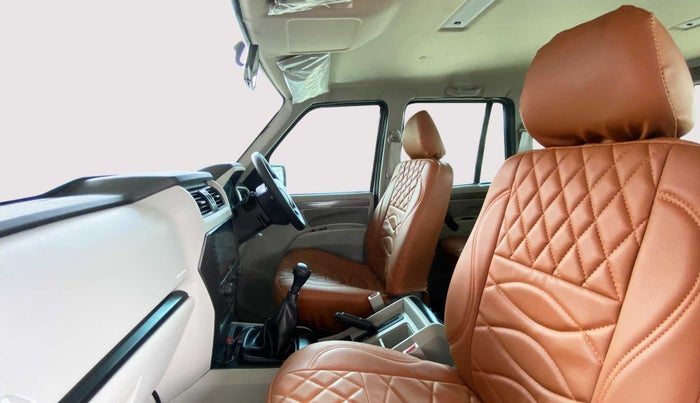 2022 Mahindra Scorpio S5, Diesel, Manual, 2,534 km, Right Side Front Door Cabin