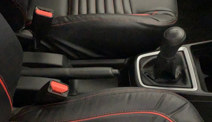 2022 Maruti Swift LXI, Petrol, Manual, 10,391 km, Gear Lever