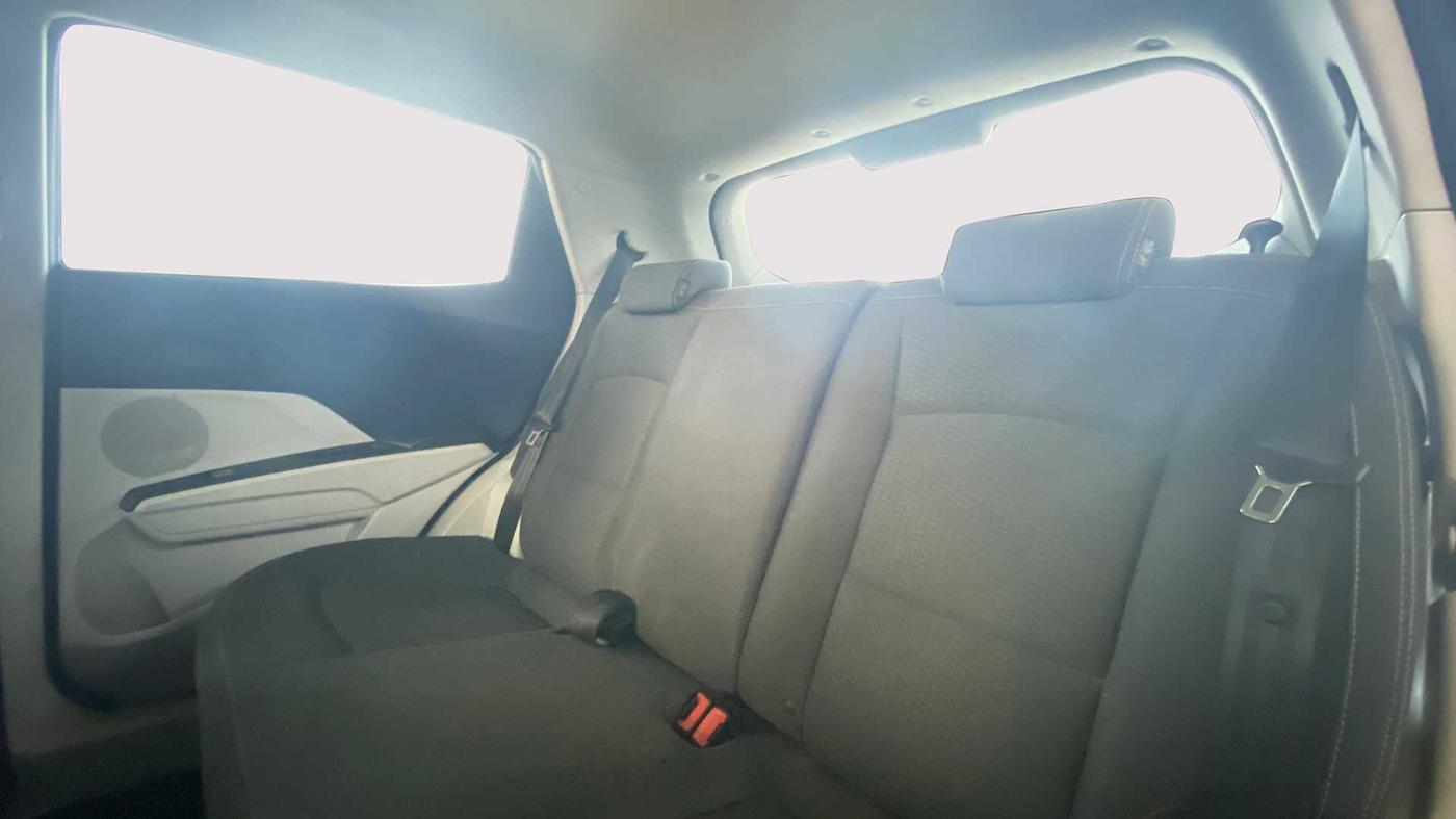 2019 Mahindra XUV300 1.2 W4 MT, Petrol, Manual, 21,601 km, Right Side Rear Door Cabin