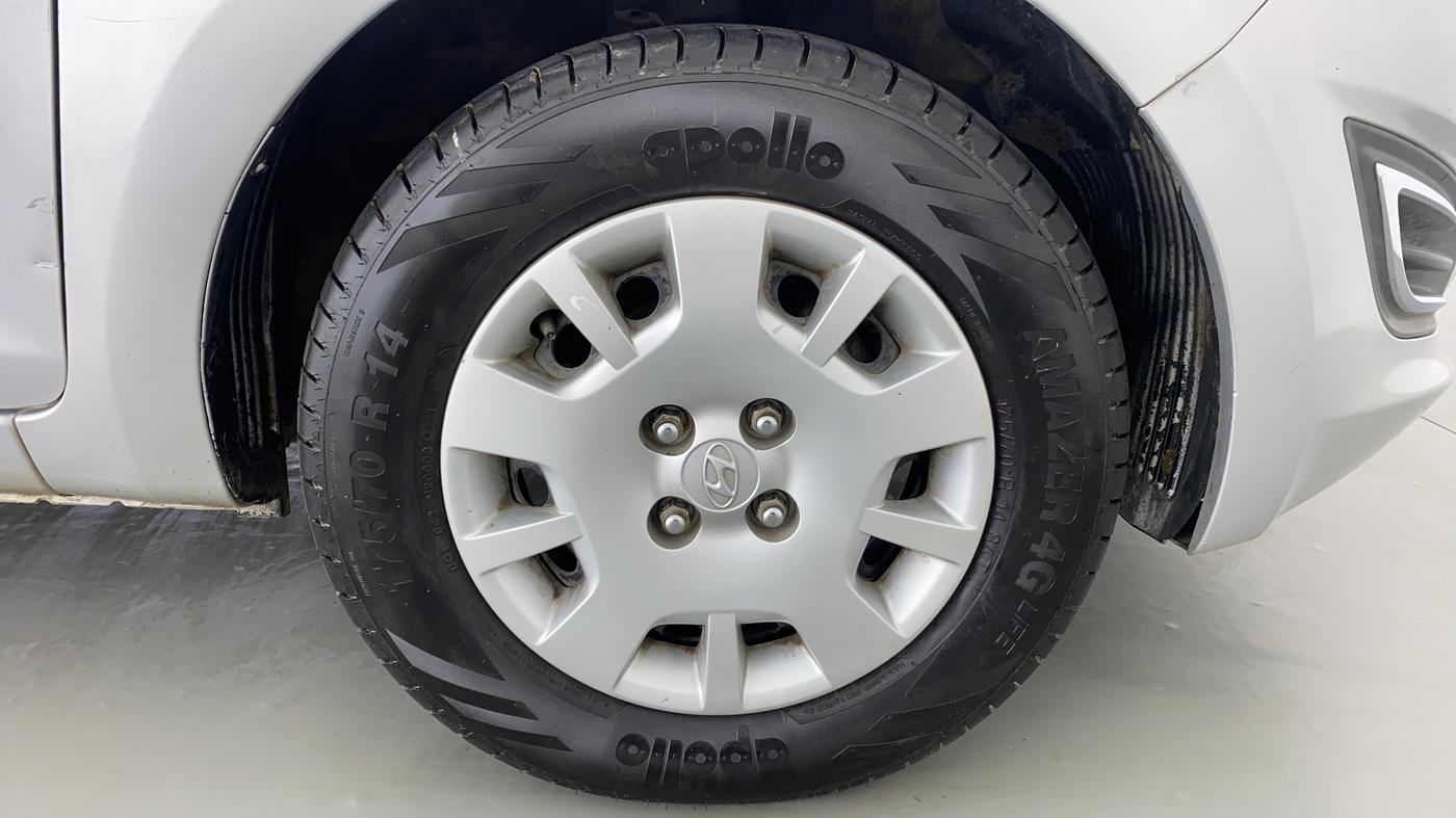 2014 Hyundai i20 MAGNA O 1.2, Petrol, Manual, 49,598 km, Right Front Wheel