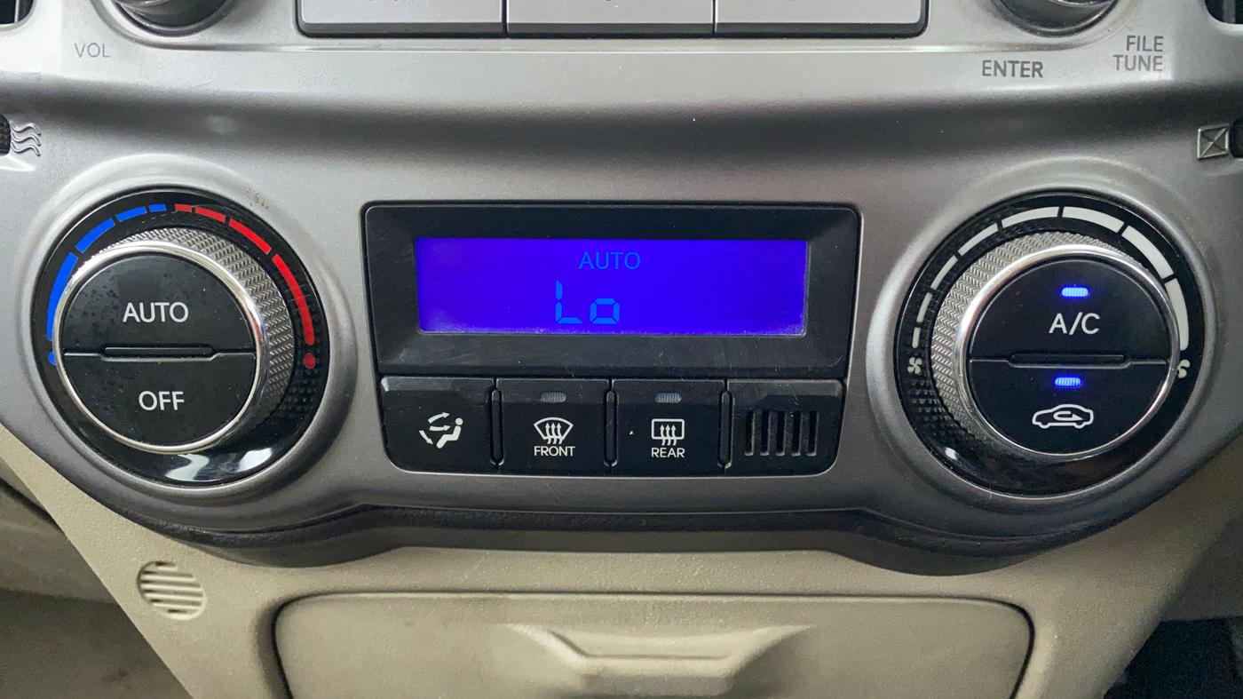 2014 Hyundai i20 MAGNA O 1.2, Petrol, Manual, 49,598 km, Automatic Climate Control