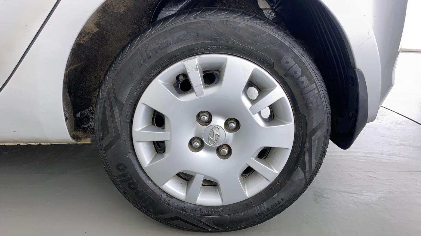 2014 Hyundai i20 MAGNA O 1.2, Petrol, Manual, 49,598 km, Left Rear Wheel