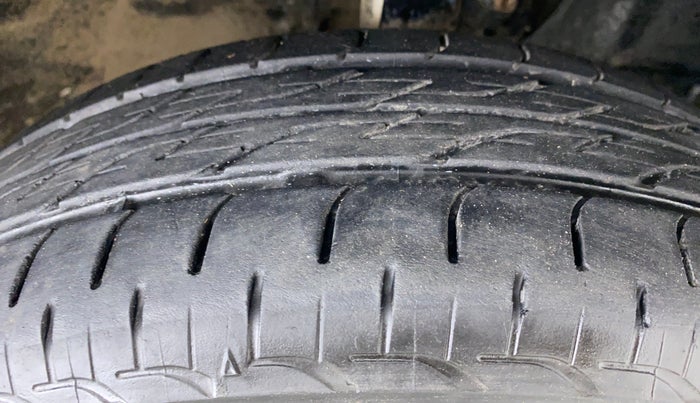 2020 Maruti New Wagon-R LXI CNG 1.0 L, CNG, Manual, 73,939 km, Right Front Tyre Tread