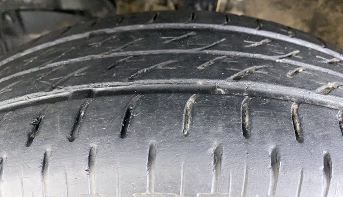 2020 Maruti New Wagon-R LXI CNG 1.0 L, CNG, Manual, 73,939 km, Left Front Tyre Tread