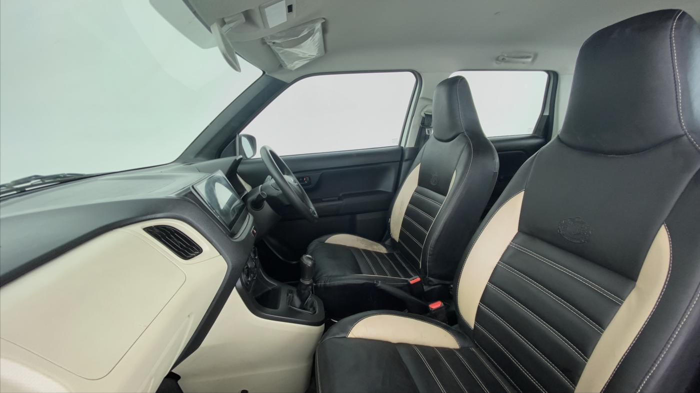 2020 Maruti New Wagon-R LXI CNG 1.0 L, CNG, Manual, 73,939 km, Right Side Front Door Cabin