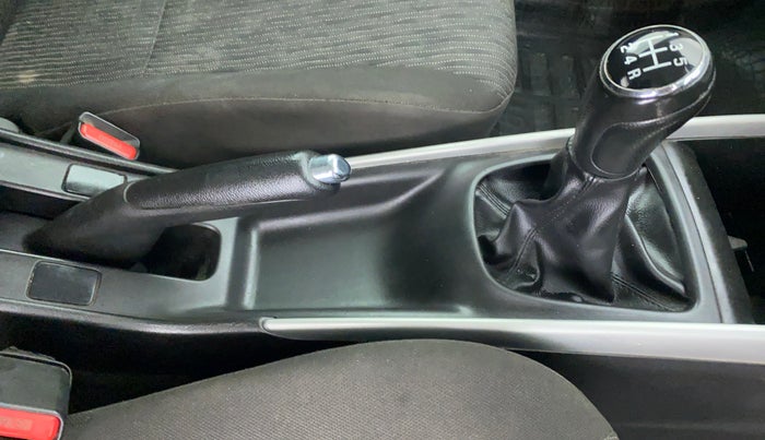 2017 Maruti Baleno ALPHA DDIS 190, Diesel, Manual, 83,423 km, Gear Lever