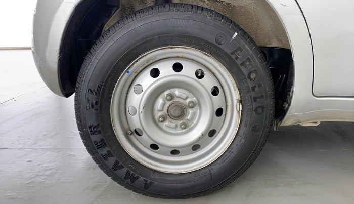 2012 Maruti Ritz LXI, Petrol, Manual, 32,749 km, Right Rear Wheel
