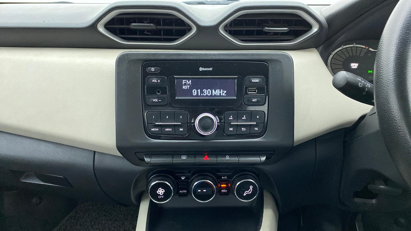 2021 Nissan MAGNITE XL MT, Petrol, Manual, 32,619 km, Air Conditioner