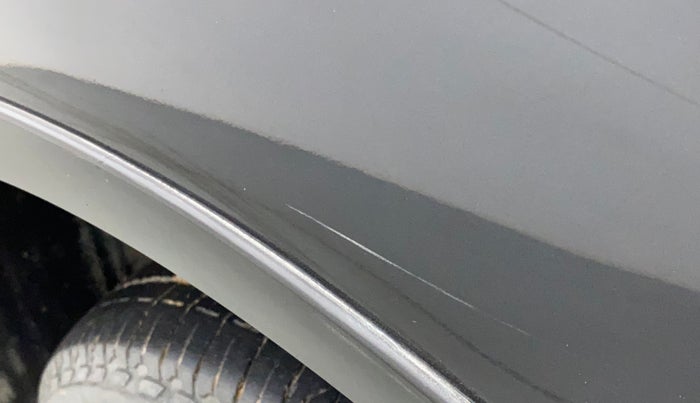 2015 Mahindra XUV500 W6, Diesel, Manual, 54,971 km, Left quarter panel - Minor scratches