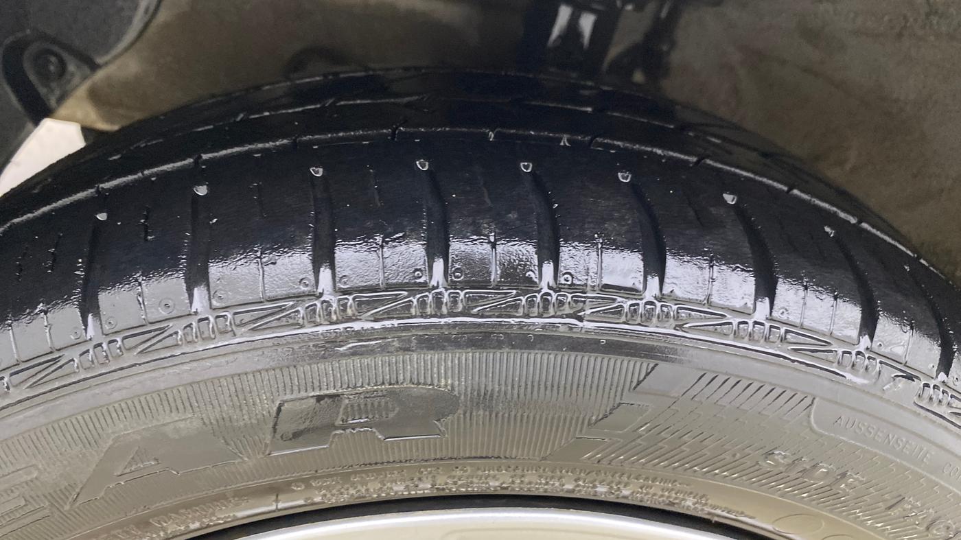 2016 Hyundai Xcent S 1.2, Petrol, Manual, 39,492 km, Left Front Tyre Tread