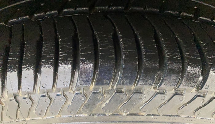 2020 Ford Ecosport TITANIUM 1.5L PETROL, Petrol, Manual, 28,088 km, Left Front Tyre Tread