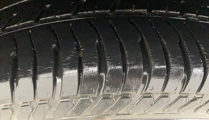 2020 Ford Ecosport TITANIUM 1.5L PETROL, Petrol, Manual, 28,088 km, Right Rear Tyre Tread