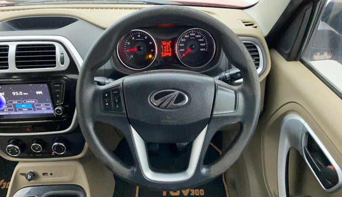 2018 Mahindra TUV300 T 10 MT Dual Tone, Diesel, Manual, 1,00,292 km, Steering Wheel Close Up