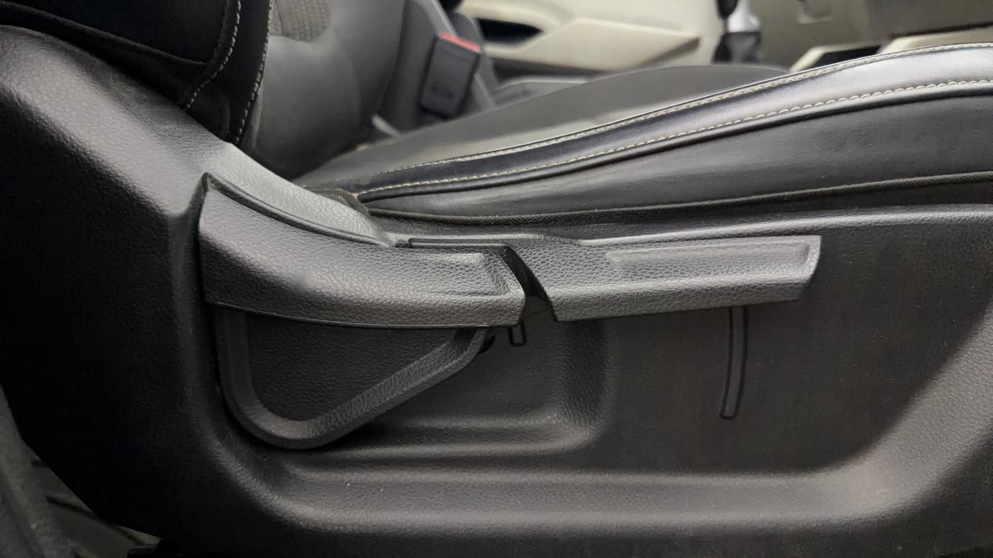 2023 KIA CARENS PRESTIGE 1.5 DIESEL IMT 7 STR, Diesel, Manual, 84,462 km, Driver Side Adjustment Panel
