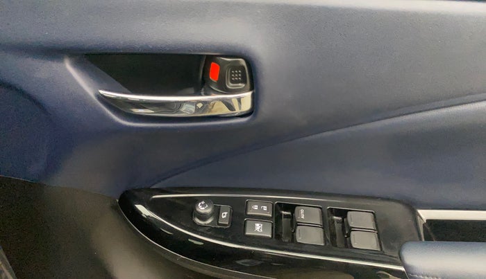 2022 Maruti Baleno ALPHA 1.2 AGS, Petrol, Automatic, 29,686 km, Driver Side Door Panels Control