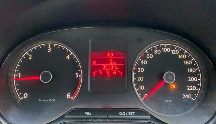 2013 Volkswagen Polo HIGHLINE1.2L DIESEL, Diesel, Manual, 95,429 km, Odometer Image