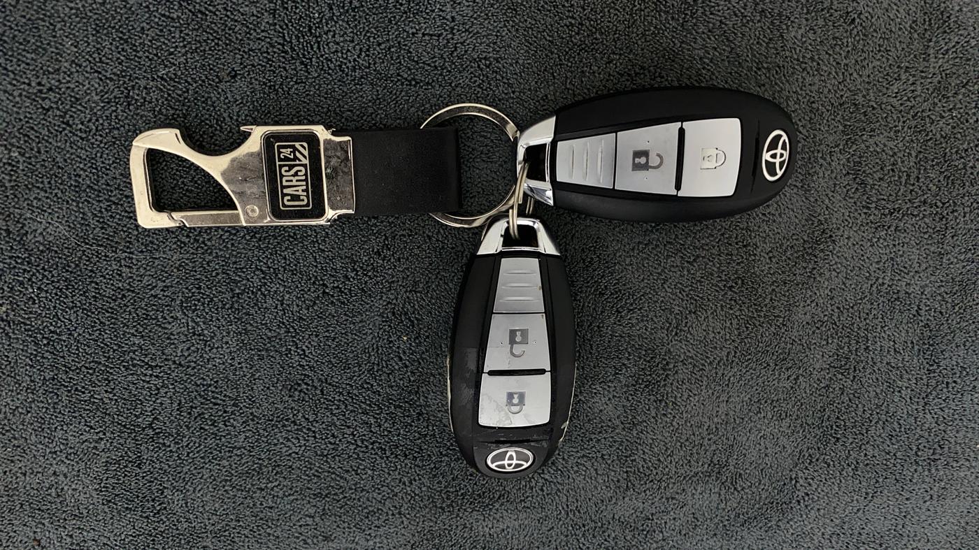 2021 Toyota URBAN CRUISER PREMIUM GRADE AT, Petrol, Automatic, 21,177 km, Key Close Up