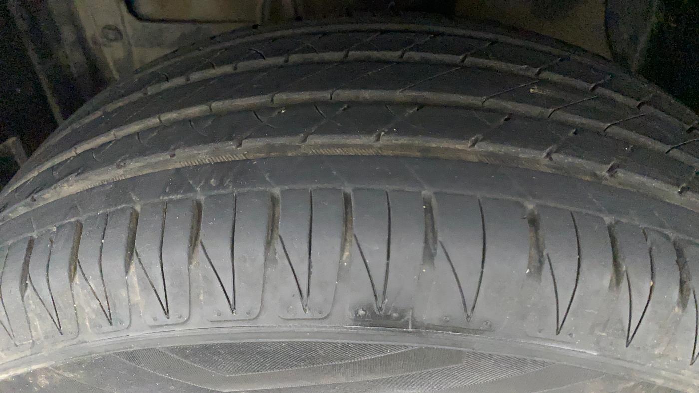 2021 Toyota URBAN CRUISER PREMIUM GRADE AT, Petrol, Automatic, 21,177 km, Left Front Tyre Tread