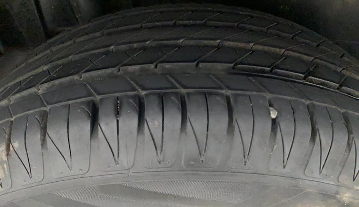 2021 Toyota URBAN CRUISER PREMIUM GRADE AT, Petrol, Automatic, 21,177 km, Right Rear Tyre Tread