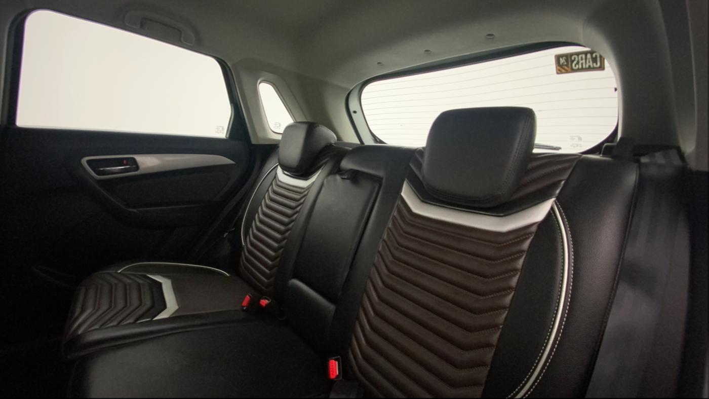 2021 Toyota URBAN CRUISER PREMIUM GRADE AT, Petrol, Automatic, 21,177 km, Right Side Rear Door Cabin