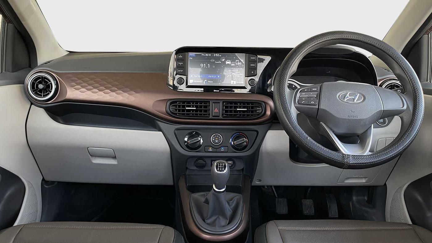 2021 Hyundai AURA SX PETROL, Petrol, Manual, 4,434 km, Dashboard