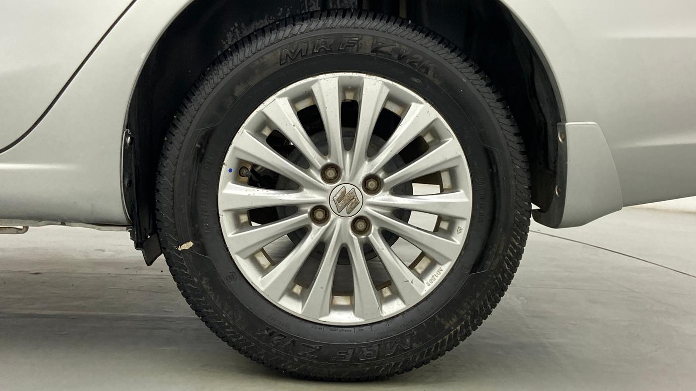 2014 Maruti Ciaz ZDI, Diesel, Manual, 1,25,015 km, Left Rear Wheel