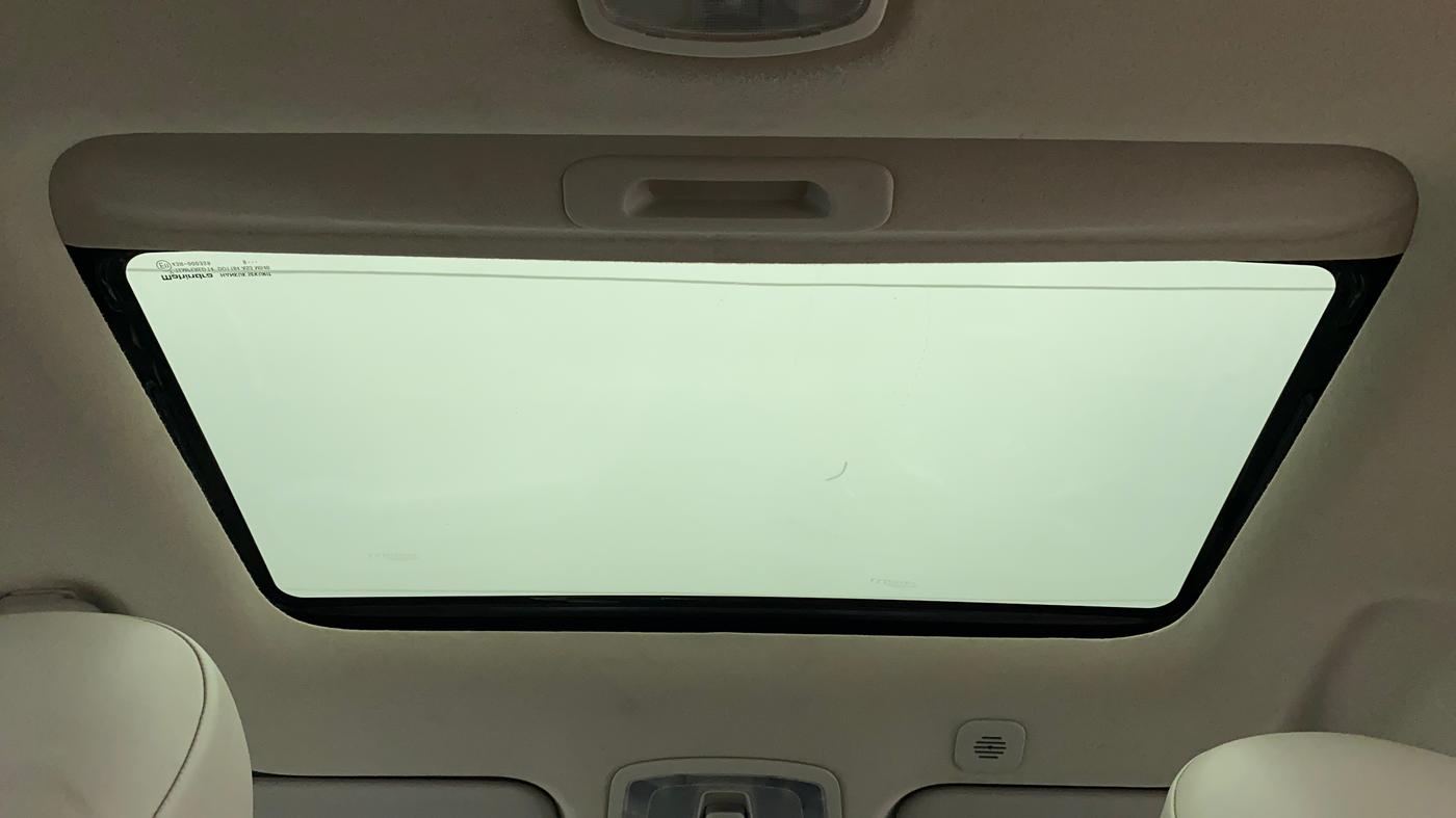 2019 Mahindra XUV300 W8 (O) 1.5 DIESEL, Diesel, Manual, 36,760 km, Moonroof/ Sunroof