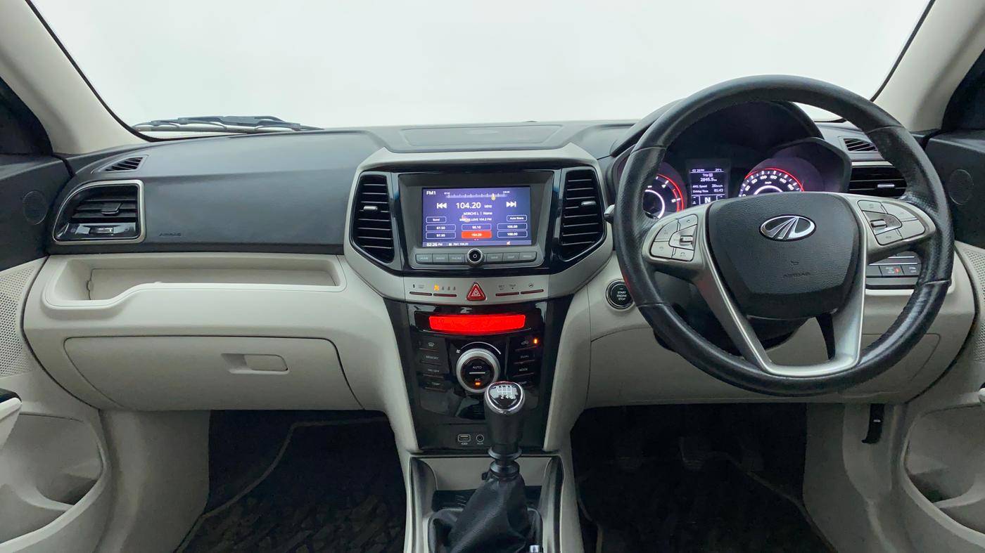 2019 Mahindra XUV300 W8 (O) 1.5 DIESEL, Diesel, Manual, 36,760 km, Dashboard