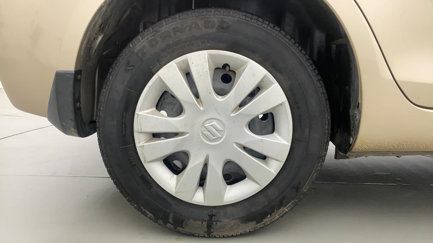 2014 Maruti Swift Dzire VXI, Petrol, Manual, 42,213 km, Right Rear Wheel