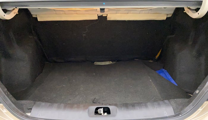 2014 Maruti Swift Dzire VXI, Petrol, Manual, 42,213 km, Boot Inside